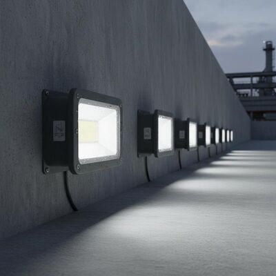 IP65 認定のLED照明灯 AC85-265V 入力電圧と 120 度光線角度を長時間持続する性能のために設計